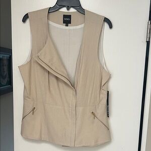 XOXO Women's Beige Zip Vest